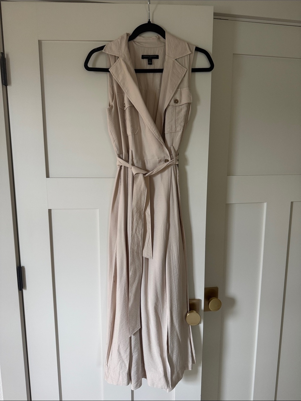 Banana Republic Light Beige Sleeveless Belted Midi Dress